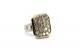Anel em ouro branco com diamantes (31) em talhe brilhante com mesa de cantos 