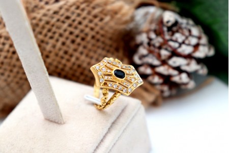 Anel em ouro com diamantes (30) em talhe brilhante 8/8 