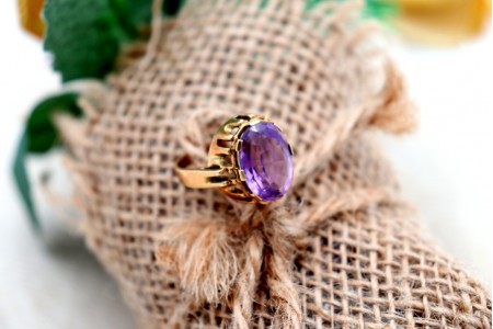 Anel em ouro com gradinha