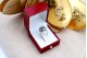 Anel em ouro com lascas de diamante