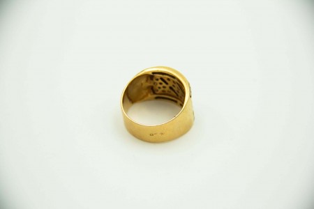 Anel de ouro amarelo com diamantes (40) em talhe brilhante 8/8 e pedras colorida