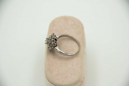 Anel de ouro branco e platina tipo chuveiro com diamantes (24) 