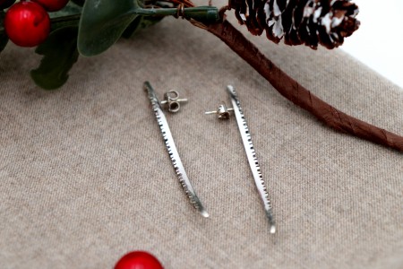  Brincos em ouro com diamantes (40) brancos e negros em talhe brilhante 8/8 