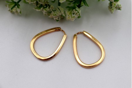 Brincos/argolas em ouro liso em forma de gota