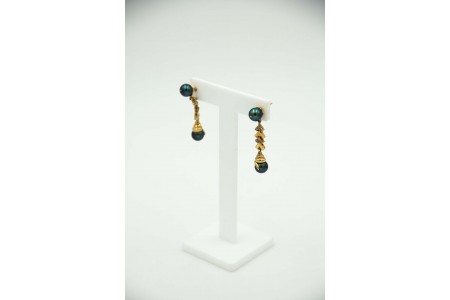  Brincos de ouro amarelo com pingentes articulados, pérolas de imitação 