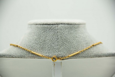 Gargantilha em ouro amarelo com diamantes em talhe 8/8 e safiras Australianas