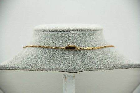 Gargantilha em ouro bicolor com diamantes (20) em talhe brilhante 8/8 e rubis 