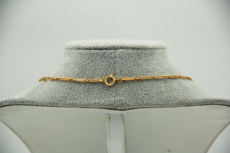 Gargantilha em ouro amarelo com diamantes (15) em talhe brilhante 8/8