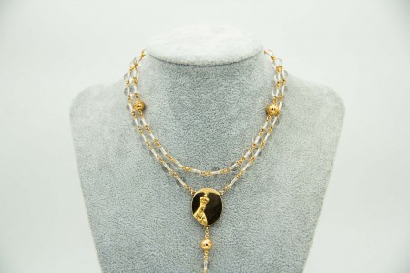 Gargantilha de ouro amarelo com terço e contas de vidro