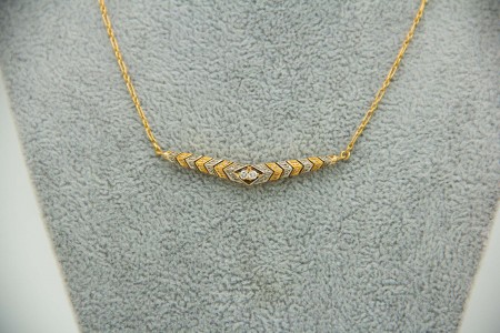 Gargantilha de ouro bicolor com diamantes (40) em talhe brilhante 8/8.