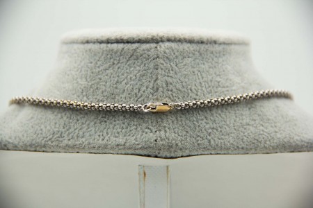 Gargantilha articulada em ouro branco com diamantes (24) em talhe brilhante 8/8 