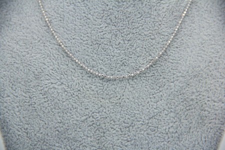 Gargantilha em ouro branco em malha fina