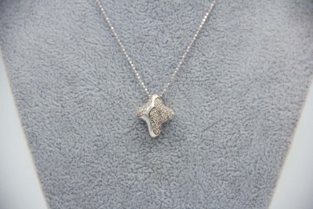 Medalha/pingente em forma de estrela em ouro branco com diamantes (41) 