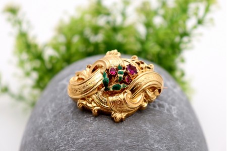 Pregadeira em ouro, ametistas e aplicações de esmalte