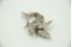 Pregadeira de ouro branco com diamantes (233) em talhe brilhante 8/8 em forma de