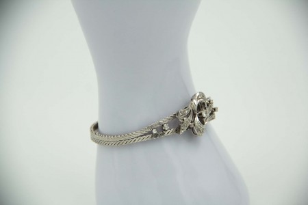 Pulseira de ouro branco com diamantes