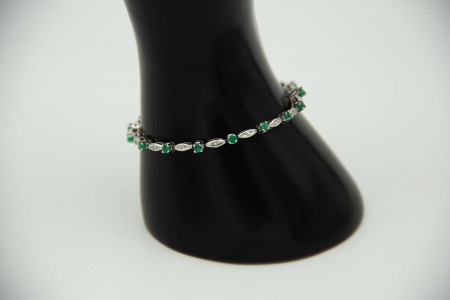 Pulseira de ouro branco articulada com diamantes (17) em talhe brilhante 8/8
