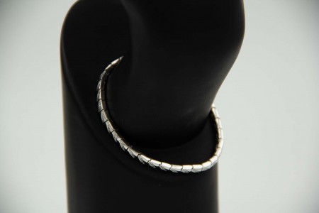 Pulseira poliarticulada em ouro branco com diamantes