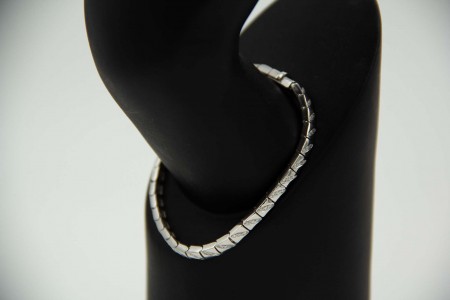 Pulseira poliarticulada em ouro branco com diamantes