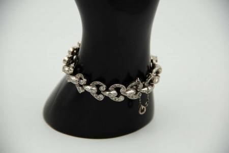 Pulseira com diamantes articulada de ouro branco