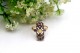 Anel em ouro e prata com  diamantes (12) em talhe brilhante 8/8, lascas de diama