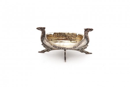 Saleiro de prata em forma de barco viking com alma em vidro transparente