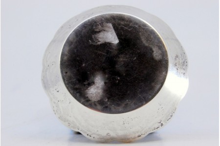 Aneleira pequena em prata com relevos nas laterais da marca Pedro Batista - Porto