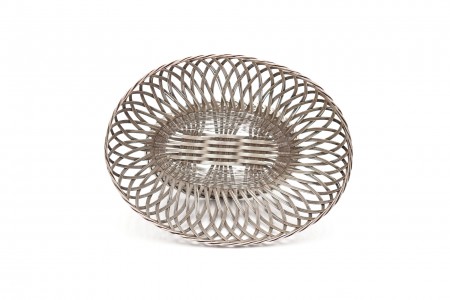 Cesto de fio de prata moldado ao estilo de verga