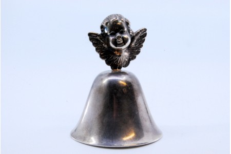  Campainha em prata lisa com cabeça de anjo com asas.