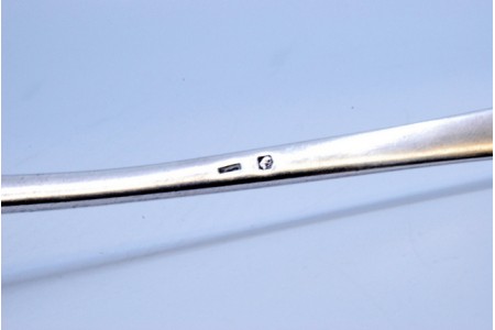 Colher de arroz e de servir em prata lisa.