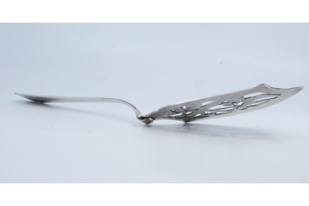 Espátula de serviço de bolo em prata recortada decorada com flores e serpente, cabo frisado.