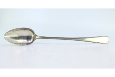 Colher de arroz e servir em prata perlada ao longo do cabo.