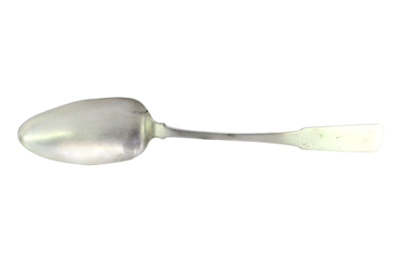  Colher de arroz e servir em prata lisa.