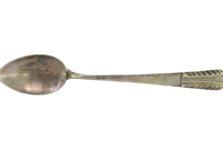 Colher de arroz e servir com relevos e frisos no cabo.