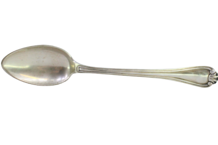 Colher de arroz e servir em prata com frisos ao longo do cabo com relevos.