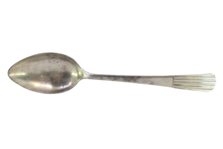 Colher de arroz e de servir em prata lisa com relevos no cabo ao estilo caninhas.