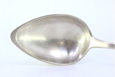 Colher de arroz e servir em prata lisa com cabo a expedir.