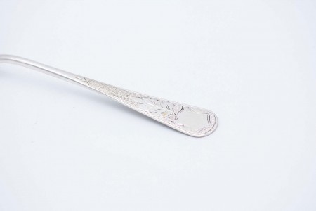  Colher de molhos em prata para destros