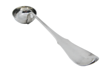 Concha de  sopa em prata com cabo frisado e a expedir.