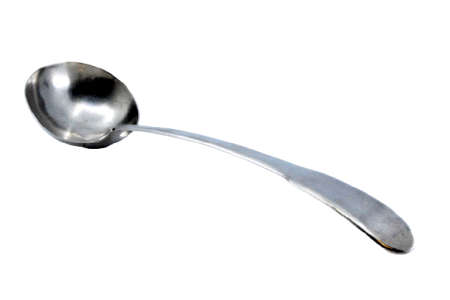 Concha de sopa em prata lisa com cabo a expedir.