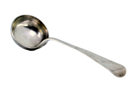 Concha de sopa em prata lisa com o cabo a expedir.