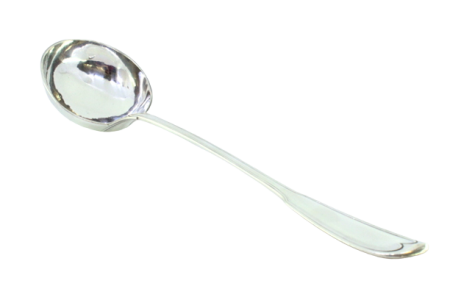 Concha de sopa em prata com frisos ao longo do cabo a expedir.