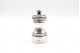 Saleiro - pimenteiro de moinho em prata com frisos perlados