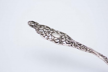 Faca de manteiga em prata dourada