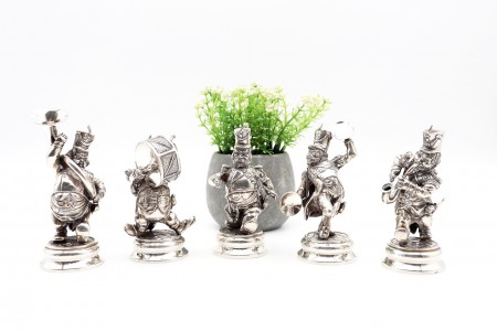 Conjunto de estatuetas (5) em prata representando uma banda musical