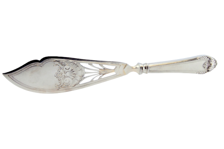Faca de peixe em prata recortada