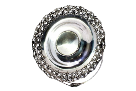 Fruteira em prata recortada e pega dupla articulada.