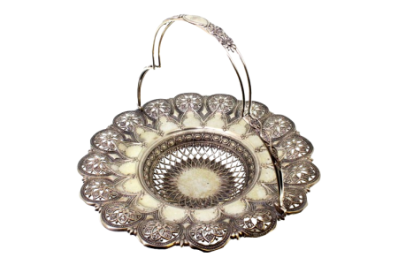 Fruteira em prata com recortes, relevados com motivos florais asa articulada 