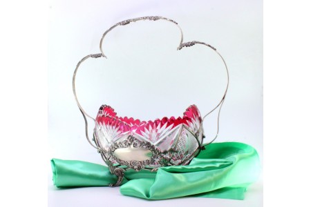  Fruteira centro de mesa em vidro lapidado envolvida em estrutura de prata 