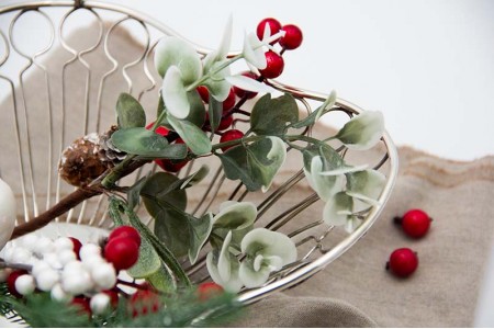 Fruteira em fio de prata de asa articulada e cartela para monograma.